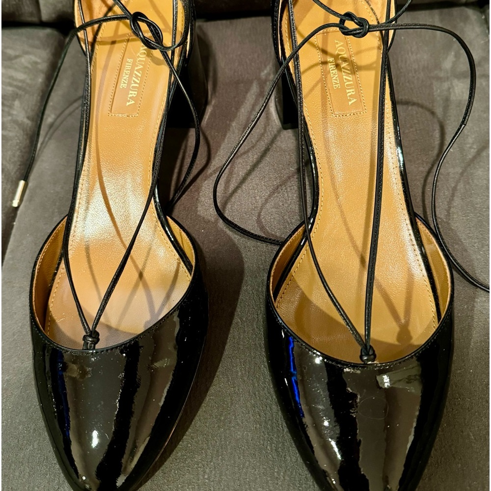 Aquazzura fabulous sexy patent leather shoes with unique details, size 39